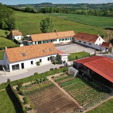 L'étable à Vaches 8-10personnes Hébergement de vacances Henneveux